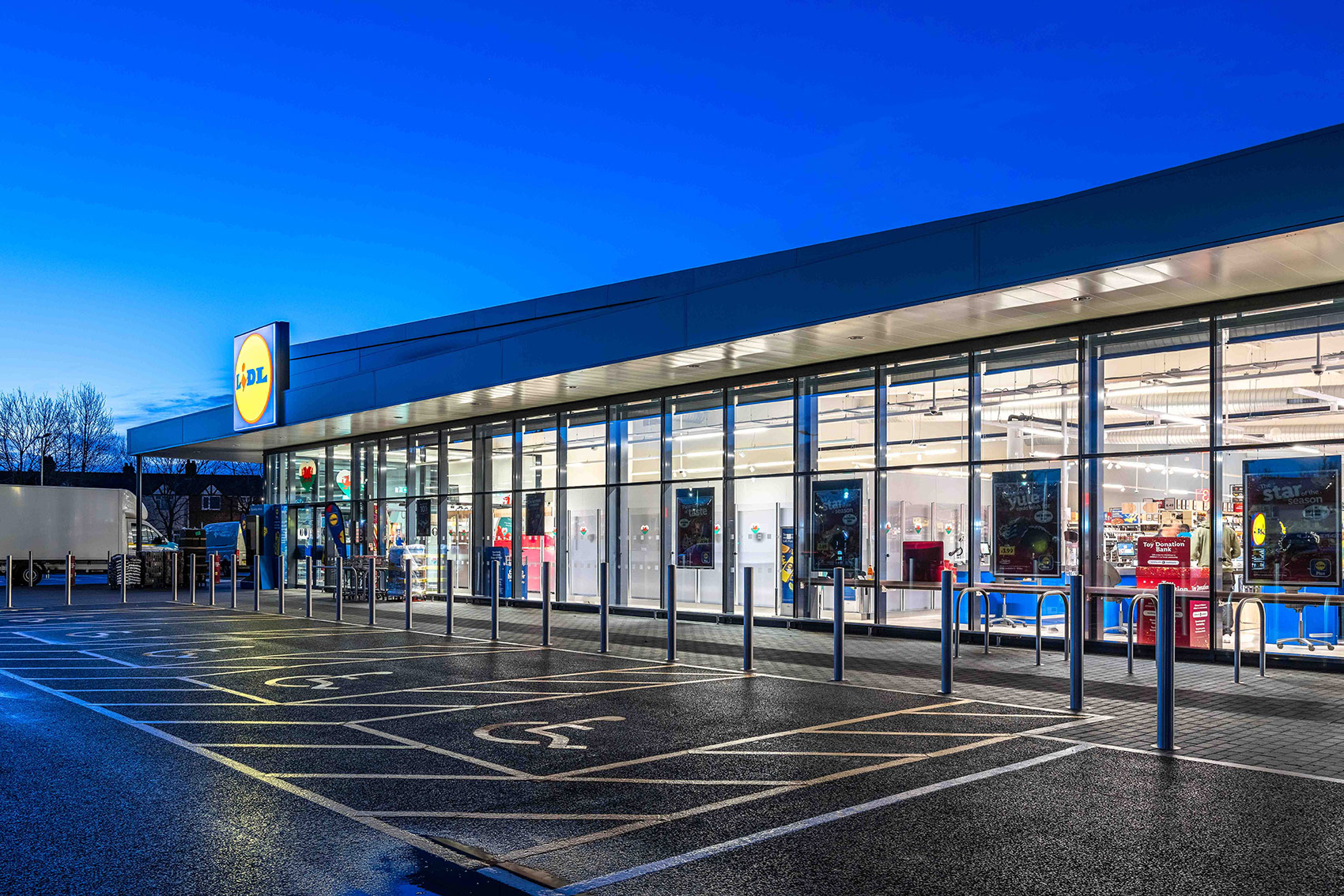 Lidl store at night